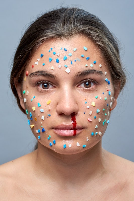 Daria Daria for Ocean. Now. – ‘In Your Face’ Ocean Now, In Your Face, Projekt, Berlin, Swaantje Güntzel, Mikroplastik, Microplastics, Saskia Uppenkamp, portrait, kampagne, verbot, daria daria, madeleine daria alizadeh, influencer, nachhaltigkeit