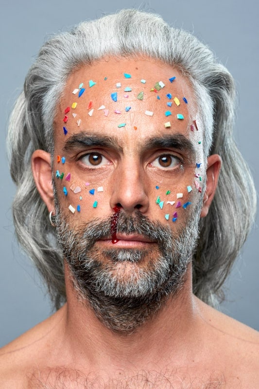 Dave Dinger for Ocean. Now. – ‘In Your Face’ Ocean Now, In Your Face, Projekt, Berlin, Swaantje Güntzel, Mikroplastik, Microplastics, Saskia Uppenkamp, portrait, kampagne, verbot, dave dinger, dj, katerblau, techno