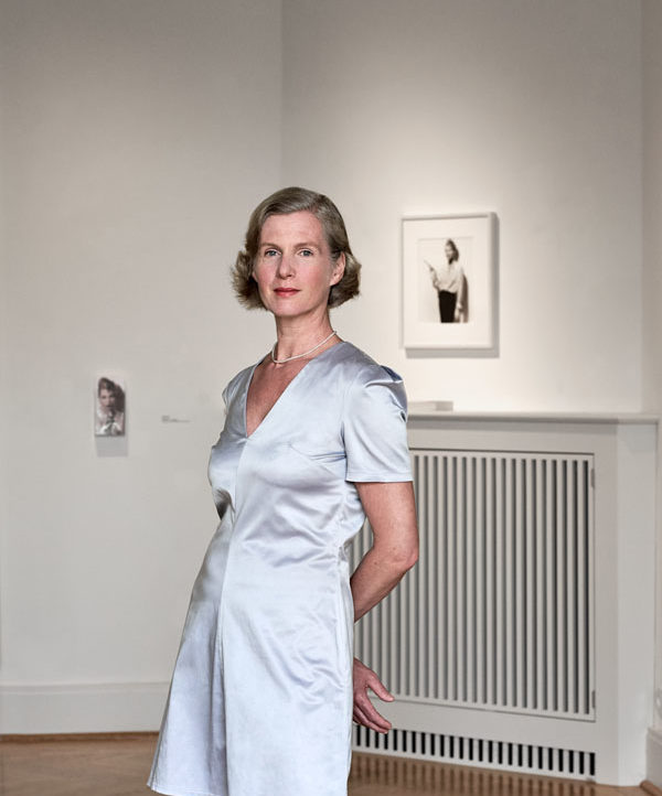 Ellen Kobe; Kuratorin; Küsntlerin; Artist; Ausstellung; Klasse Damen; Saskia Uppenkamp; Fotograf; Berlin; Portrait; Photographer
