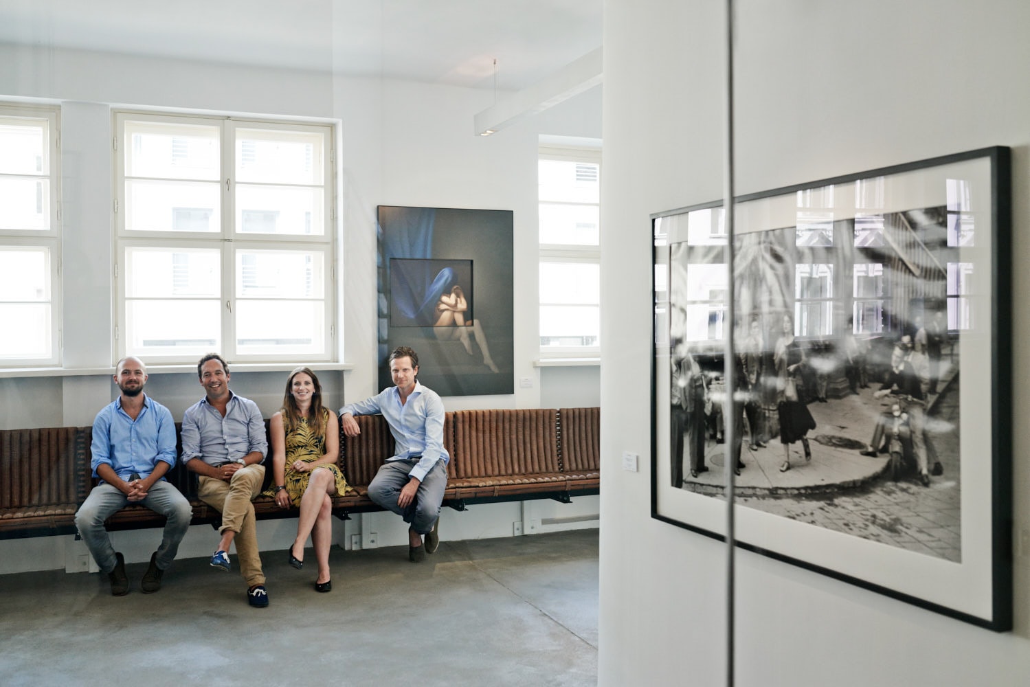 The Hundert Vol 06 The Hundert Vol 06; Startup; Magazin; Monoqi; HomeToGo; Koawach; Leinentaussch; Parku; Deliqat; Clipduell; NextSocial; Saskia Uppenkamp; Portrait; Fotograf; Fotografin; Berlin; Friedrichshain; Studio; On Location; Reportage