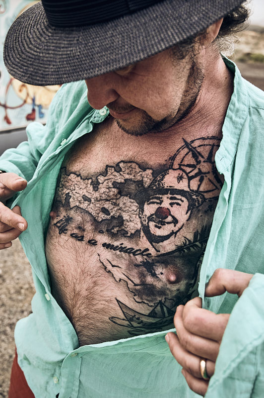 So Many Ways; Vanlife; 2022; Portugal; Teneriffa; travel; lifestyle; van; camper; lebensgeschichten; life stories; Saskia Uppenkamp; Portrait; Fotograf; Fotografin; Berlin; Friedrichshain; Studio; On Location; Reportage