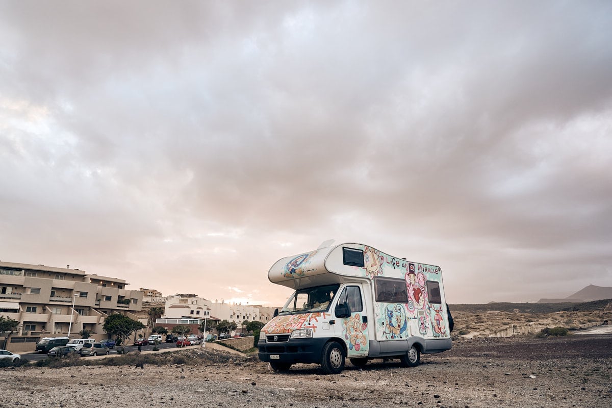So Many Ways; Vanlife; 2022; Portugal; Teneriffa; travel; lifestyle; van; camper; lebensgeschichten; life stories; Saskia Uppenkamp; Portrait; Fotograf; Fotografin; Berlin; Friedrichshain; Studio; On Location; Reportage