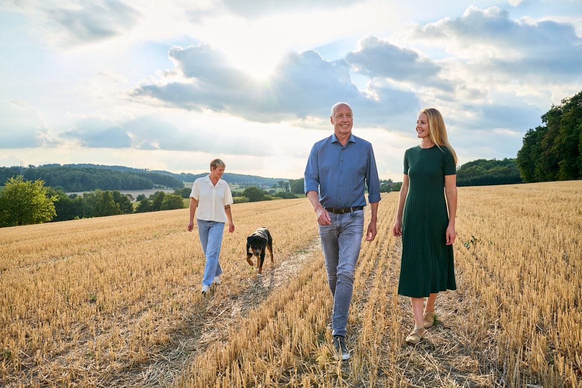 Saskia Uppenkamp | Stills and Motion – Unternehmensfotografie Employer Branding für das familiengeführte Unternehmen Gelato Classico - Die Eismanufaktur. Die Inhaberfamilie Massmann
