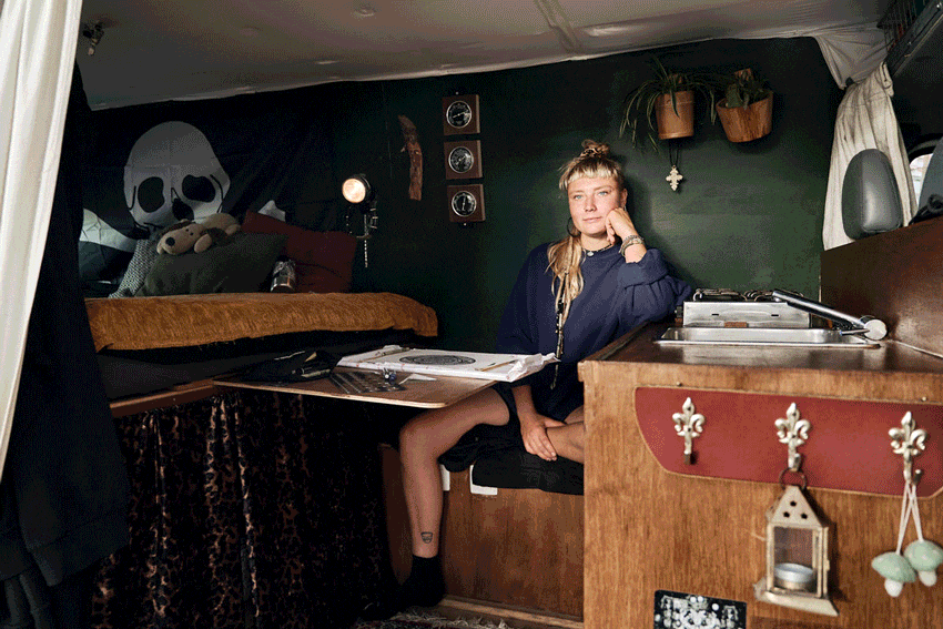 So Many Ways; Vanlife; 2022; Portugal; Teneriffa; travel; lifestyle; van; camper; lebensgeschichten; life stories; Saskia Uppenkamp; Portrait; Fotograf; Fotografin; Berlin; Friedrichshain; Studio; On Location; Reportage