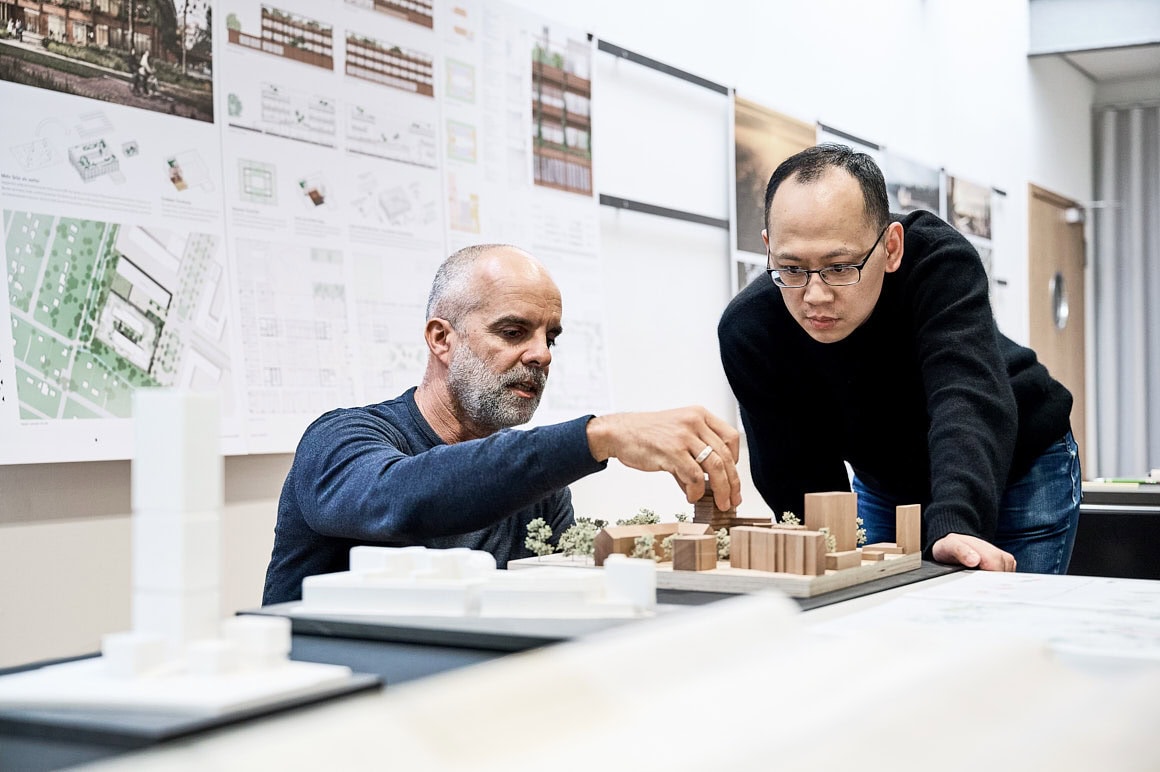 Saskia Uppenkamp | Stills & Motion Corporate Publishing, Editorial, GMP, Employer Branding, Businessportrait, Unternehmensfotografie